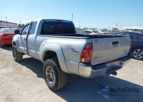 2005 Toyota Tacoma Prerunner V6 z USA, uszkodzony, nr VIN 5TETU62N45Z113020